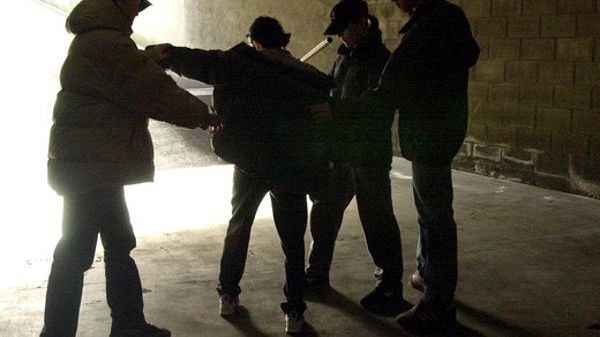 “Una punta di Sal”. Bullismo, microcriminalità, mafia