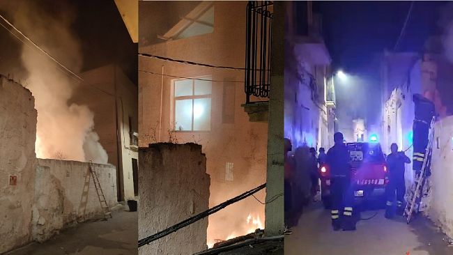 Mazara, in fiamme grossa discarica abusiva in via Goti. Momenti di paura per i residenti 