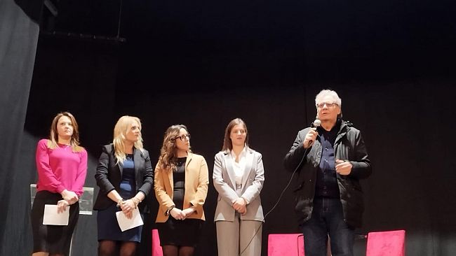 ​Un passo verso un futuro più equo e rispettoso: la manifestazione finale del progetto “Uguali e consapevoli”