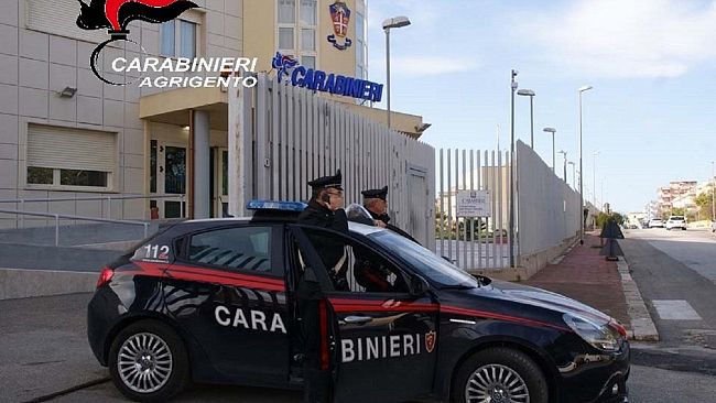 Ladri si fingono proprietari d’appartamento e si fanno trovare a letto, arrestati