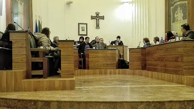 Castellammare, foto “trappole” contro l’abbandono di rifiuti: in partenza la videosorveglianza ambientale