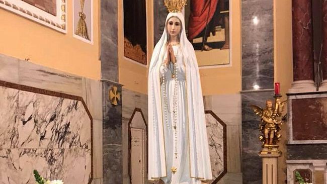 I bambini dell’IC Radice-Pappalardo hanno reso omaggio alla Madonna di Fatima