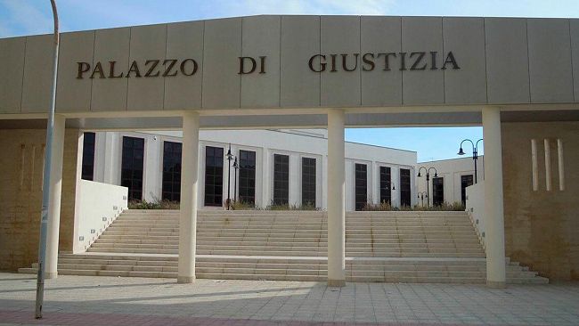 Maxi-frode sul gasolio agricolo tra Petrosino e Marsala: decreto di condanna per 192 imputati 