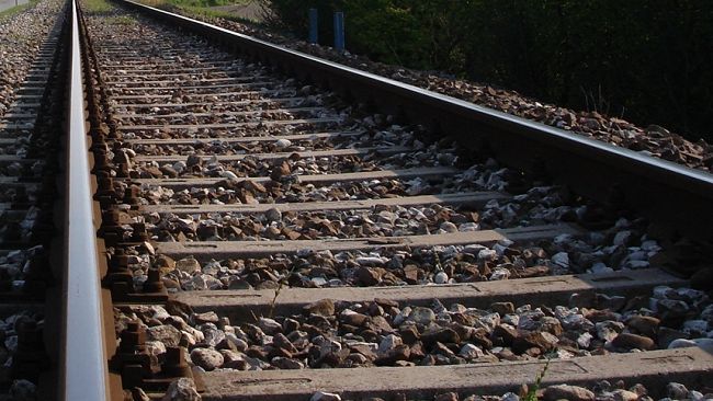 Campobello, 80enne investito dal treno. Si era allontanato da una struttura