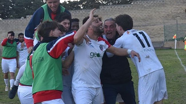 Folgore, tanta sostanza, molta corsa, squadra corta con poche sbavature