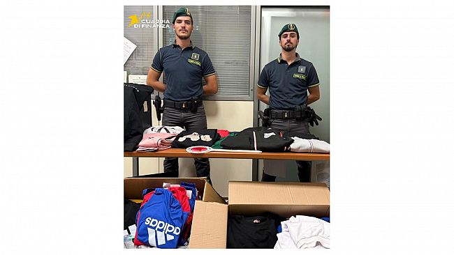 La GdF Trapani sequestra oltre 4000 articoli di Halloween non conformi agli standard di sicurezza