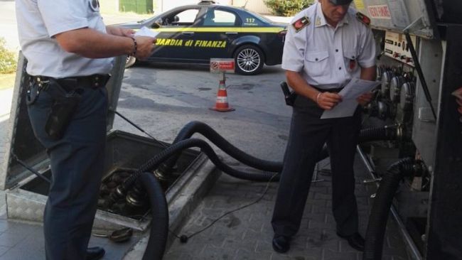 Operazione della Guardia di Finanza contro i furbetti del gasolio