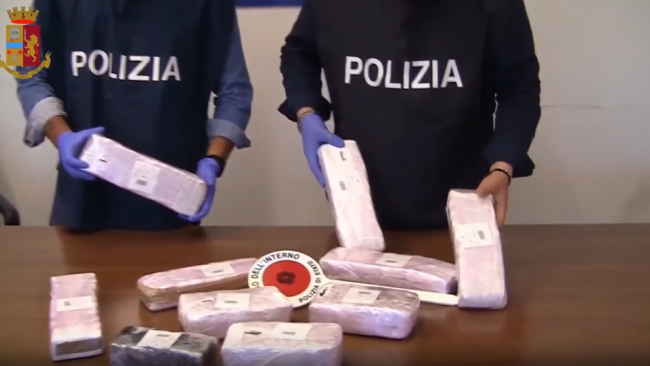 Trapani: disarticolata dalla Polizia di Stato una pericolosa e radicata piazza di spaccio