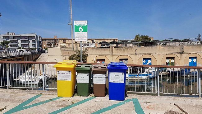 A Mazara si avvia adesso la raccolta differenziata. Quanto tempo (e soldi) perso negli ultimi anni?