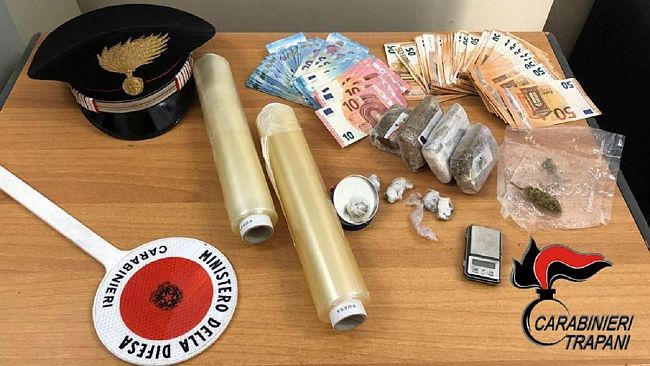Trapani. Arrestato per spaccio di droga titolare di un negozio di abbigliamento