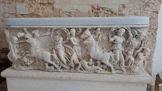 mazara-quel-sarcofago-dedicato-al-mito-di-endimione-testimonianza-del-neoplatonismo-in-sicilia-occidentale