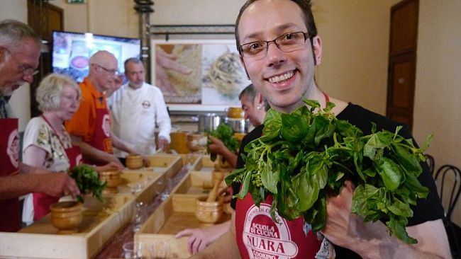 Proseguono gli incontri enogastronomici al “Nuara”: sabato appuntamento con la cucina spagnola