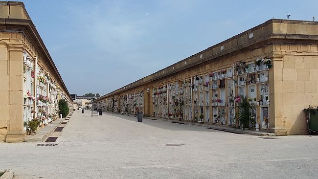 Mazara, assegnazione nuovi loculi dei reparti 2 e 6 del vecchio cimitero