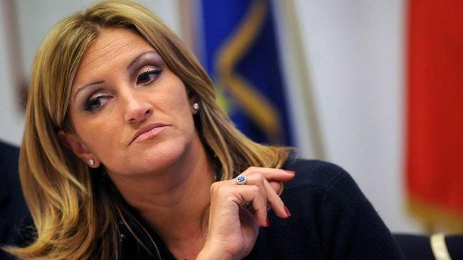 Scarcerazione di Toto Riina per motivi di salute? La rabbia di Sonia Alfano: “umiliateci ancora una volta, lui libero e noi detenute dallo Stato per proteggerci dalle sue minacce”