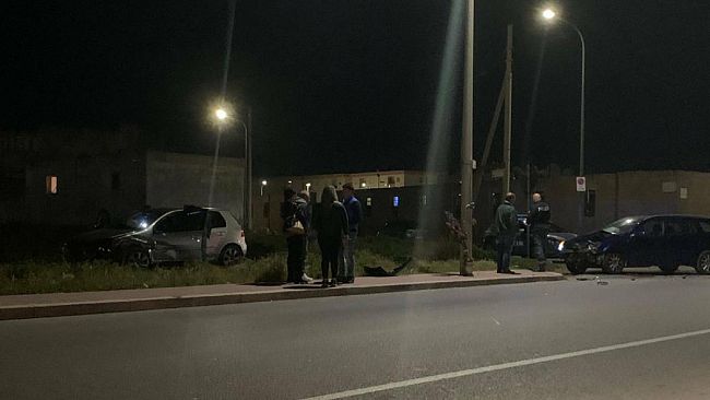 Trapani, scontro sul lungomare Dante Alighieri: due feriti