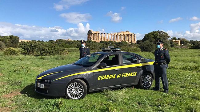 Sottraeva denaro ad un’invalida: sequestro della Guardia di Finanza di Castelvetrano