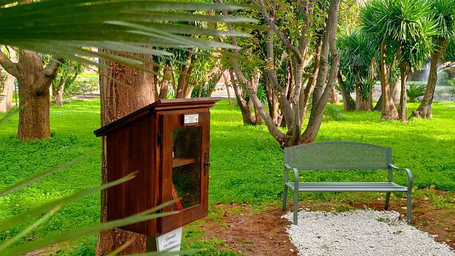 Il Bookcrossing prende casa a Partinico: iniziativa all'interno della villa Falcone