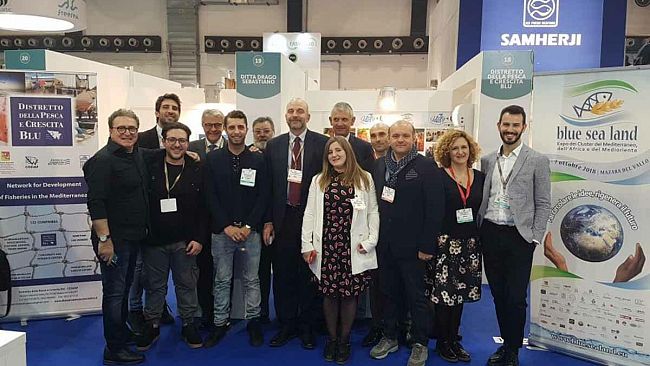 successo-al-seafood-di-bruxelles-per-i-prodotti-di-eccellenza-delle-aziende-del-distretto-della-pesca-e-crescita-blu