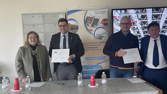 Petrosino, gli studenti dell'I.S. R. D'Altavilla partecipano al percorso del PCTO “Il bello del catasto”