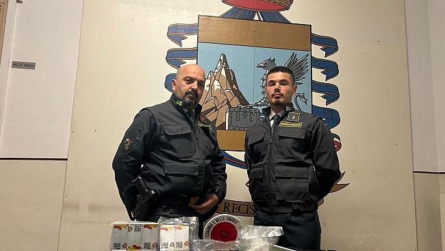Si imbarca per Pantelleria con hashish e cocaina: la Guardia di Finanza lo arresta
