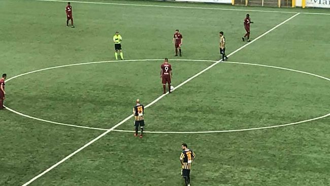 Calcio, le “Vespe” pungono il Trapani e confermano la vetta della classifica