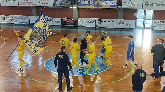 Un Futsal Mazara gagliardo e tutto cuore torna alla vittoria battendo 7-3 il temibile Blinking Soverato  