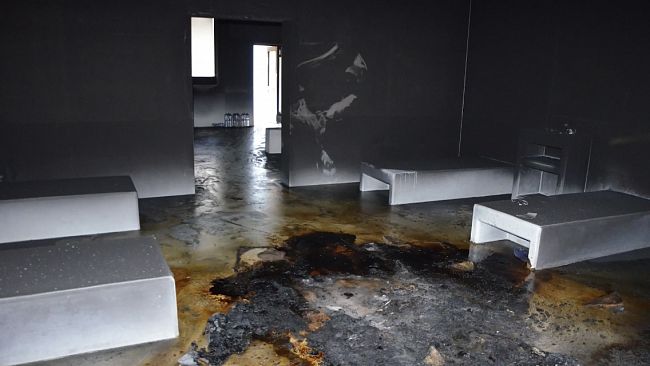 La Polizia ferma 3 soggetti. Sono indagati per gli incendi del 22 gennaio al CPR di Milo