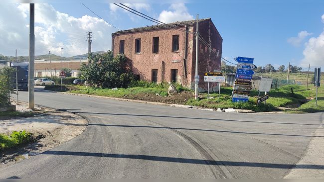 Asfaltata la Sp11 del Fegotto in area industriale del comune di Calatafimi Segesta