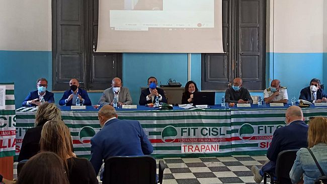 Consegnate le borse di studio agli studenti del 