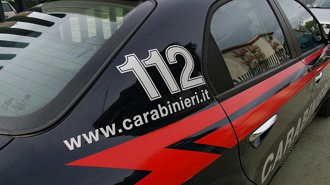 Si introduce nell’area attrezzata per fare un barbecue, sanzionato un uomo