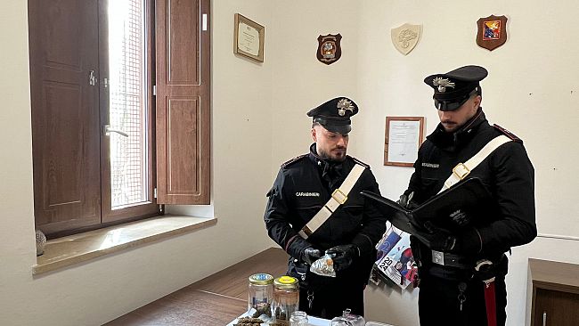 Scoperto market della droga a Pantelleria: arrestato isolano di 35 anni