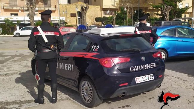 Mazara, denunciati 2 soggetti per furto aggravato e danneggiamento
