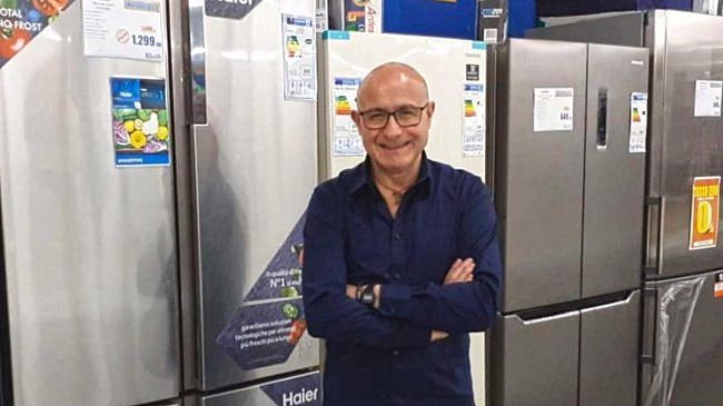 La ditta Elia Elettrodomestici dona un televisore da 65” per le videoconferenze del Comune