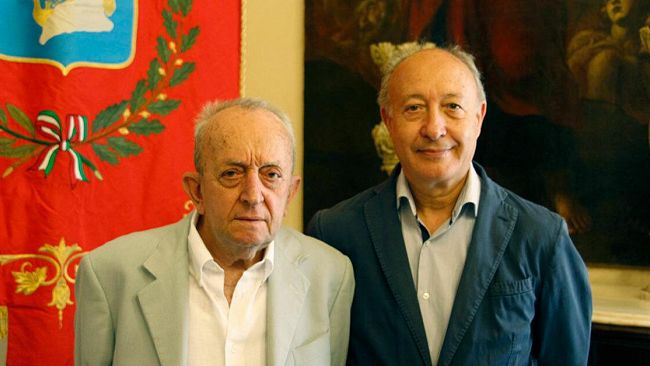L’ex ministro Tullio de Mauro in visita al comune