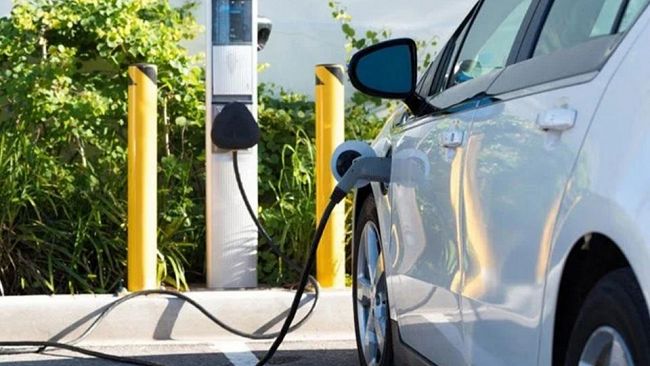 Individuati operatori economici per la gestione colonnine per veicoli elettrici 