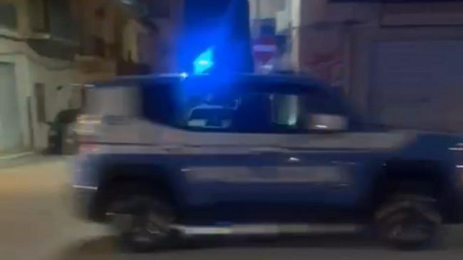 Mazara, la Polizia arresta 5 persone per estorsione e detenzione illegale d’arma da fuoco