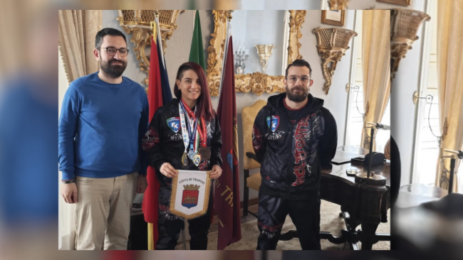 Trapani, premiata al Municipio l'atleta Noemi Romano