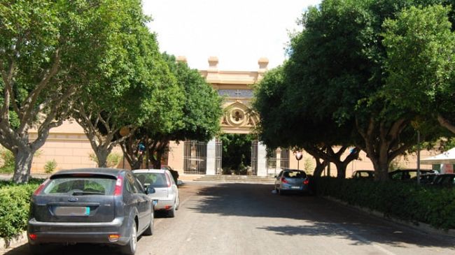 Marsala, interventi di scerbatura e pulizia al Cimitero comunale 