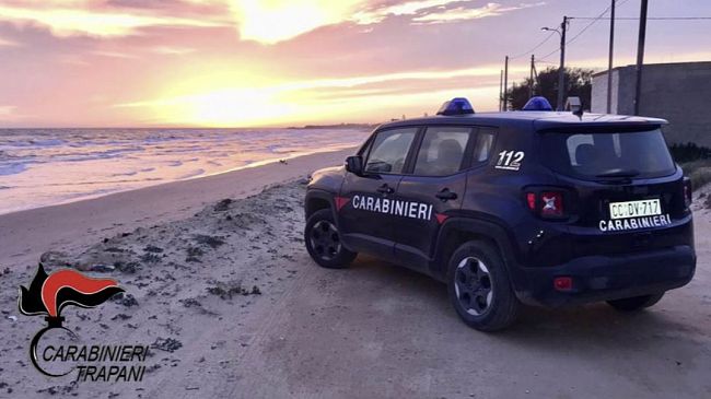 Tre Fontane, blitz notturno dei Carabinieri: denunciata coppia di ricettatori