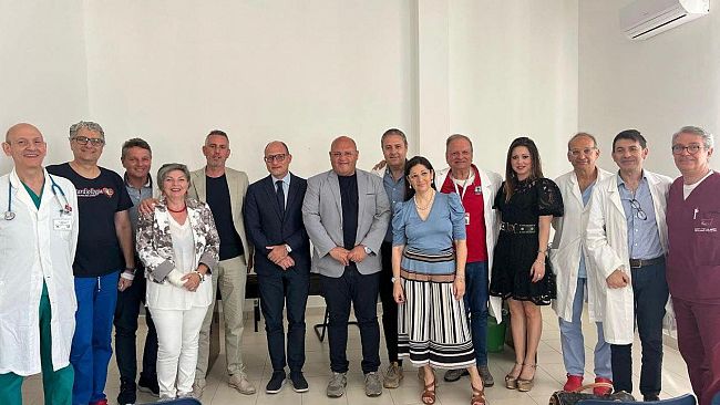 Mazara, Visita dell'on. Carmelo Pace (DC) presso l'ospedale 