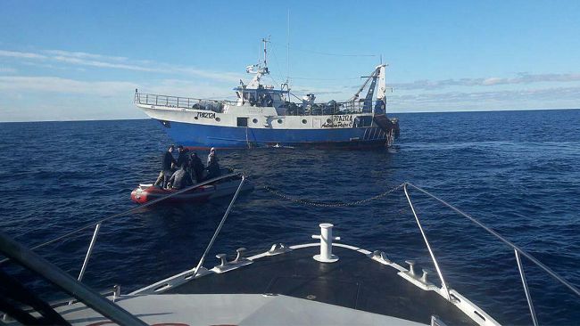 Mazara, Immigrazione clandestina: prestato soccorso a 8 migranti tunisini