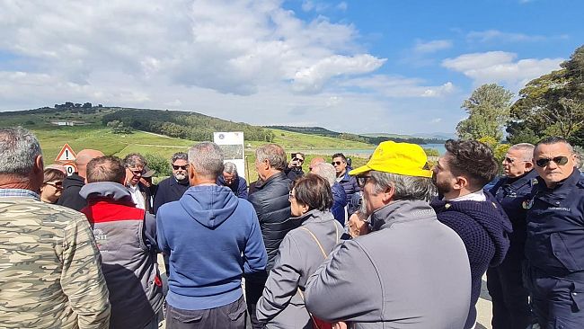 Diga Delia sit-in organizzato dai Guardiani del Territorio