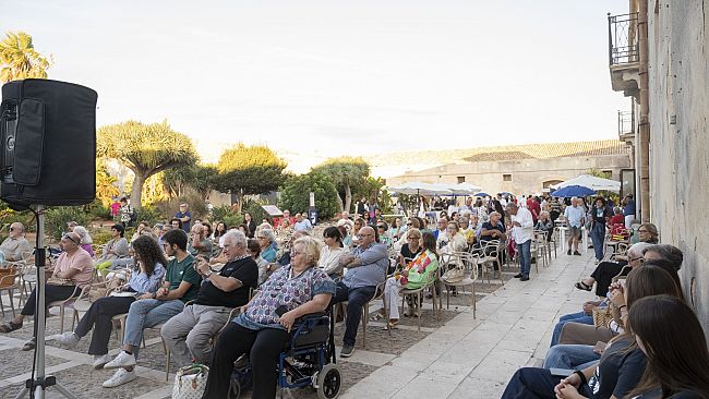 Marsala, successo per l'iniziativa ​“Il mare colore dei libri”