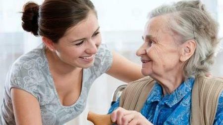 Mazara, avviso pubblico per l’assistenza domiciliare integrata riservata agli ultrasessantacinquenni non autosufficienti