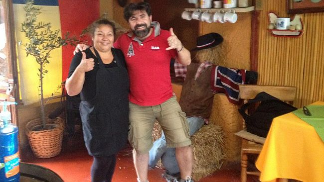 VIDEO – Carmencita spiega un piatto della “comida” chilena