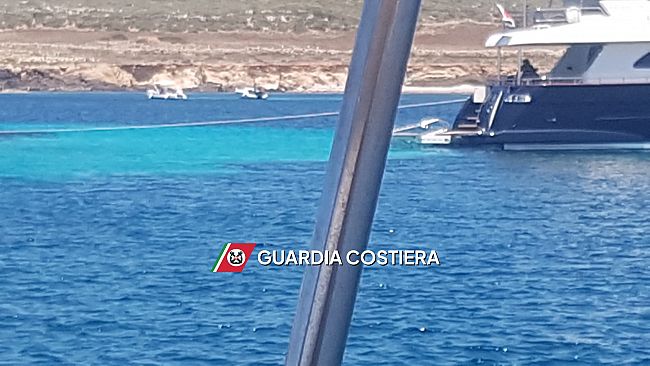 Imbarcazioni sottocosta, scattano 15 sanzioni tra Favignana e Levanzo