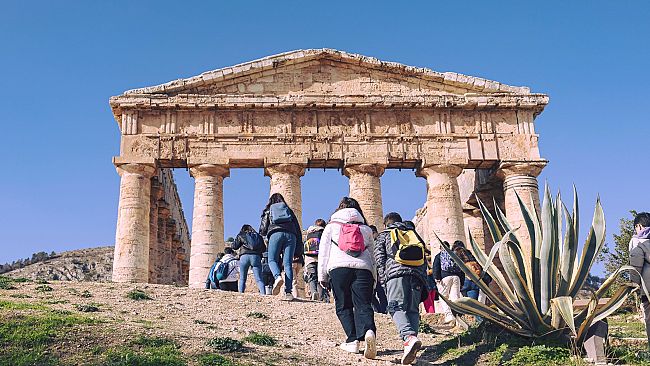 “Inventiamo Segesta”, piccoli progettisti per grandi architetture