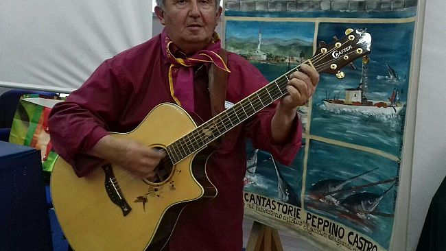 Paceco, festa di fine anno scolastico con il cantastorie Peppino Castro