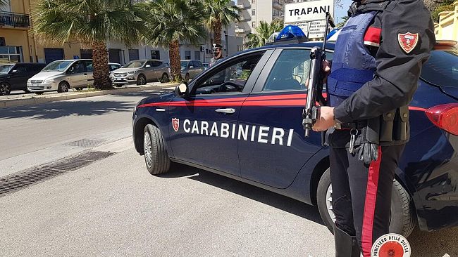 Trapani: 18enne trovato in possesso di hashish, arrestato per spaccio