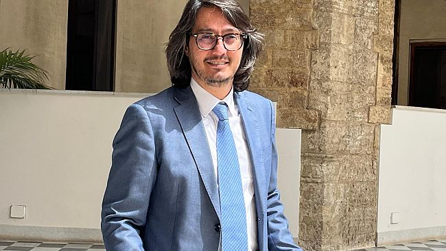 Trasporti isole minori, Safina: “La Regione intervenga subito contro i rincari”